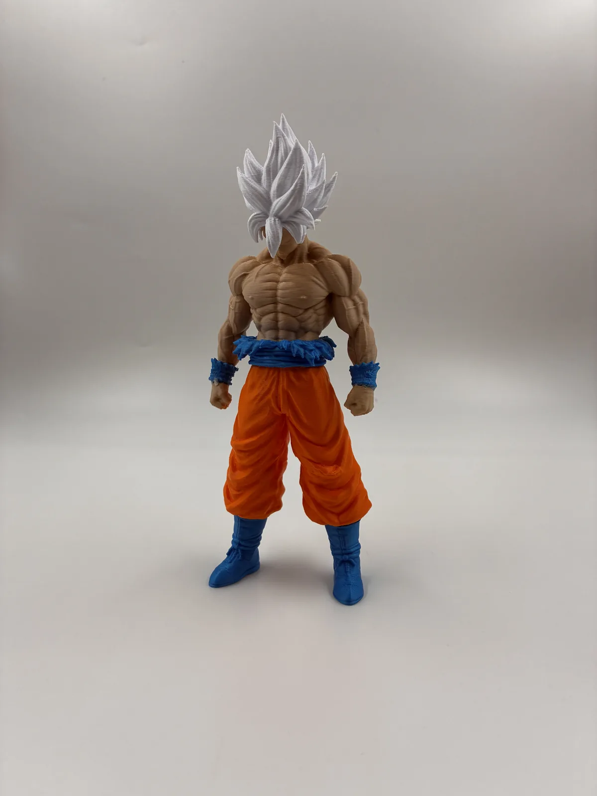 Goku 20cm cabelo branco - foto 1 - LUB3D